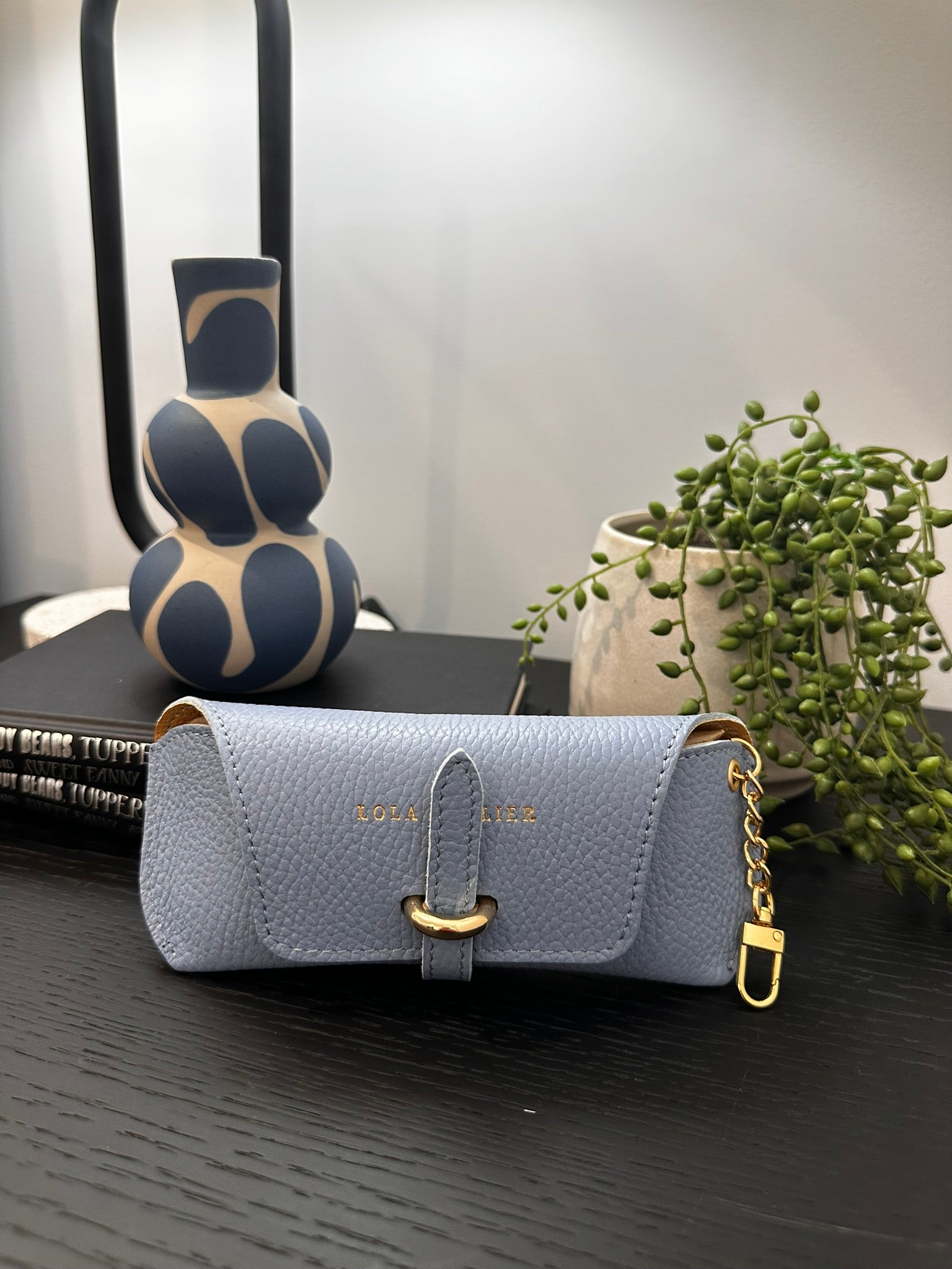 Toscano Shell Glasses Case - Sky Blue