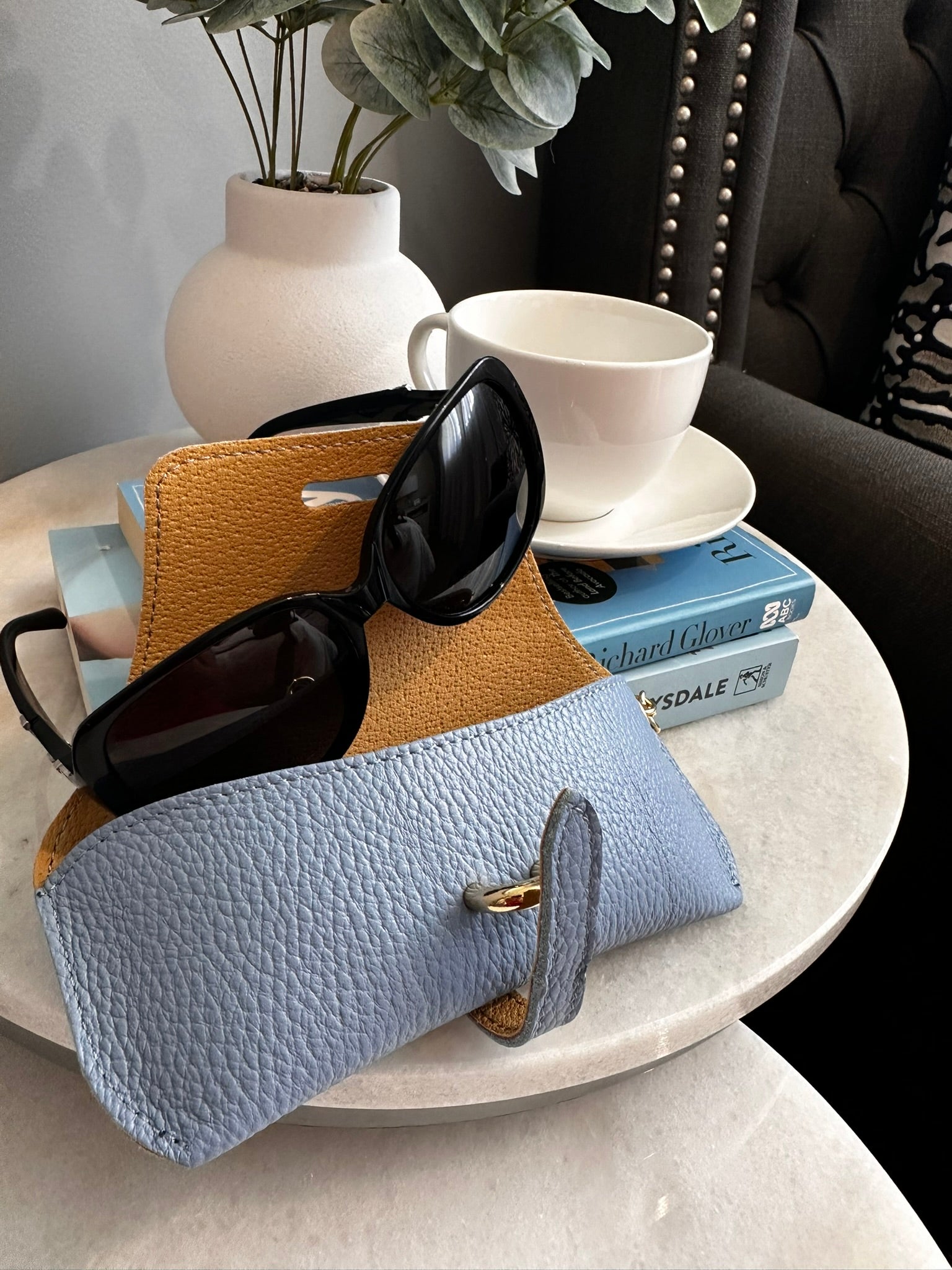 Toscano Shell Glasses Case - Sky Blue